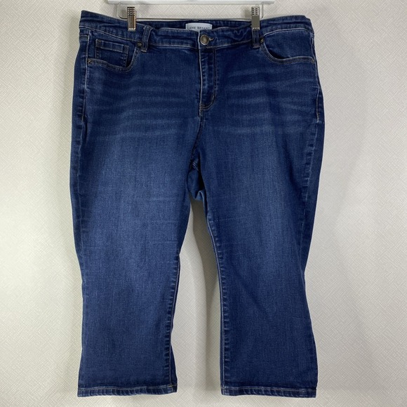 Lane Bryant Jeans‎ Women's Plus Sz 20 Denim Capri Medium Wash Stretch Casual EUC - Picture 1 of 10